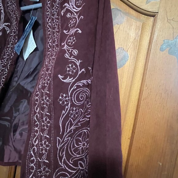 Susan Graver Style Two Piece Pants and Jacket - Picture 5 of 7